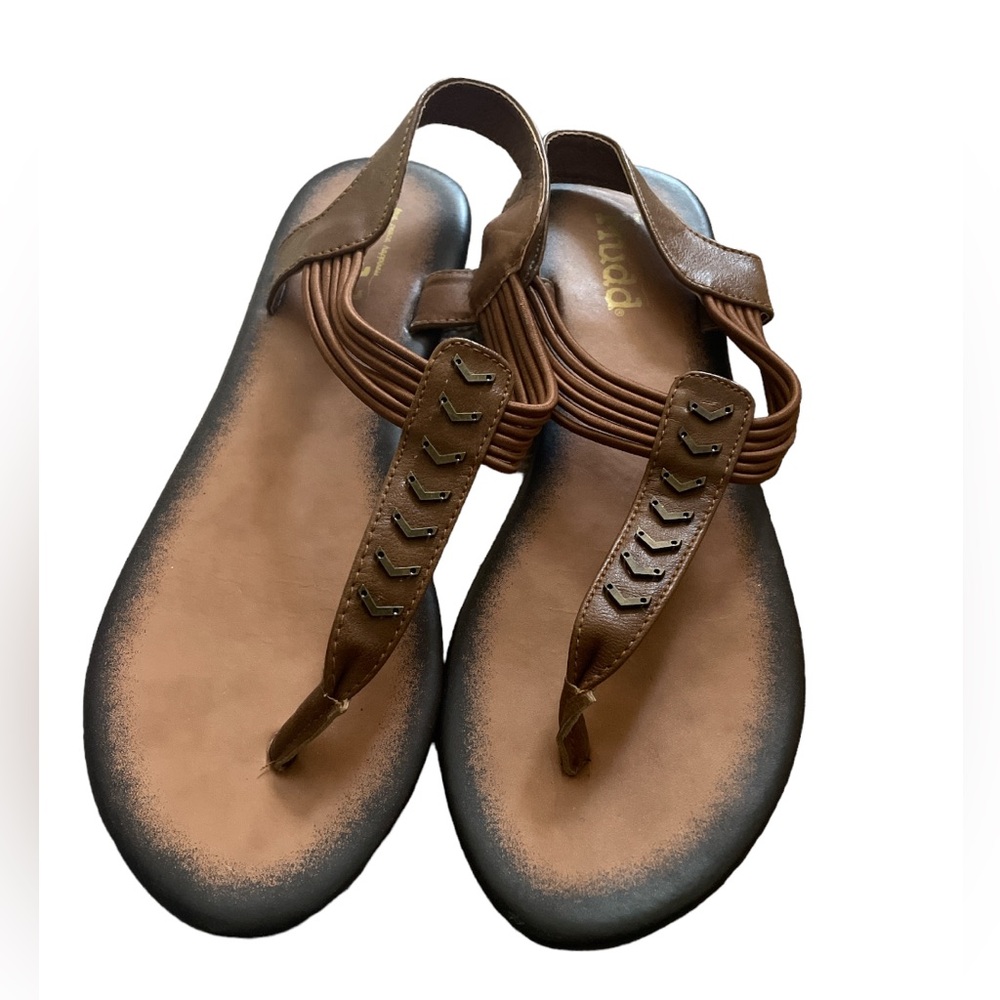 MUDD Slip On Thong Sandals 🏝️
